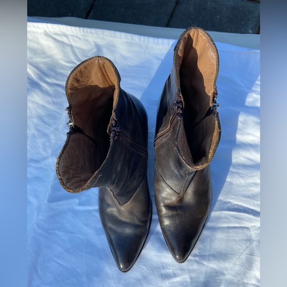 Moma western-style low boot. - Picture 4 of 11